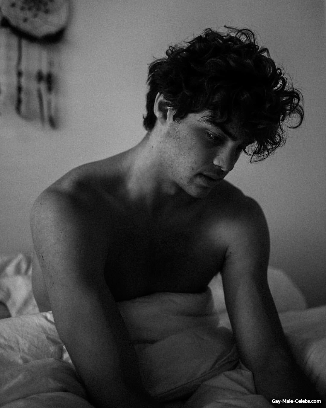 Noah Centineo Shirtless In A Bed