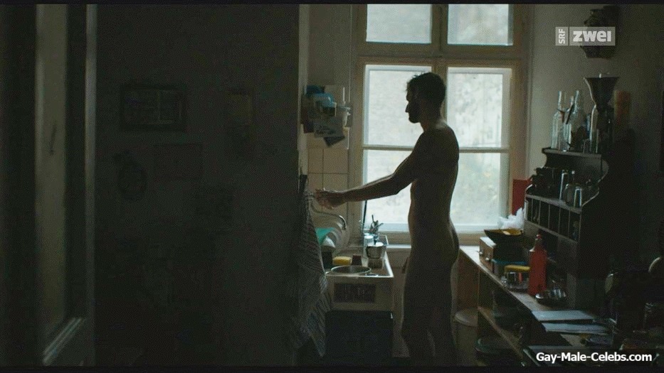German Actor Nicolas Bachmann Frontal Nude In Heimatland (Wonderland)