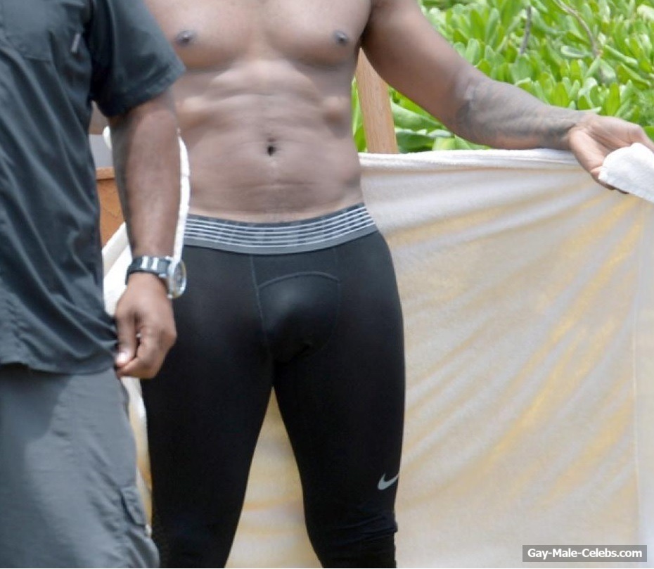 Usher Paparazzi Seriously Bulge Beach Photos