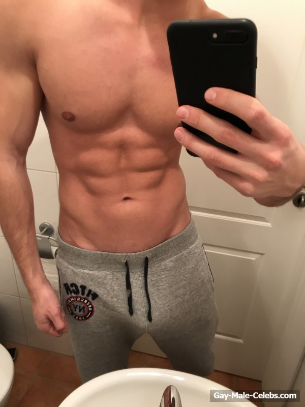 Model Instagram Star Tobias Reuter Hot Underwear And Bulge Photos