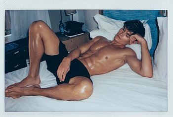 Oliver Cheshire Nude