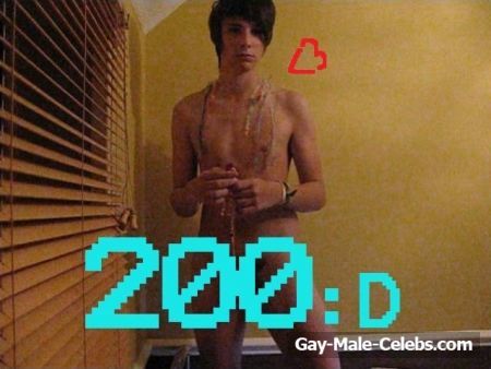 English YouTuber Dan Howell Nude And Sexy Photos