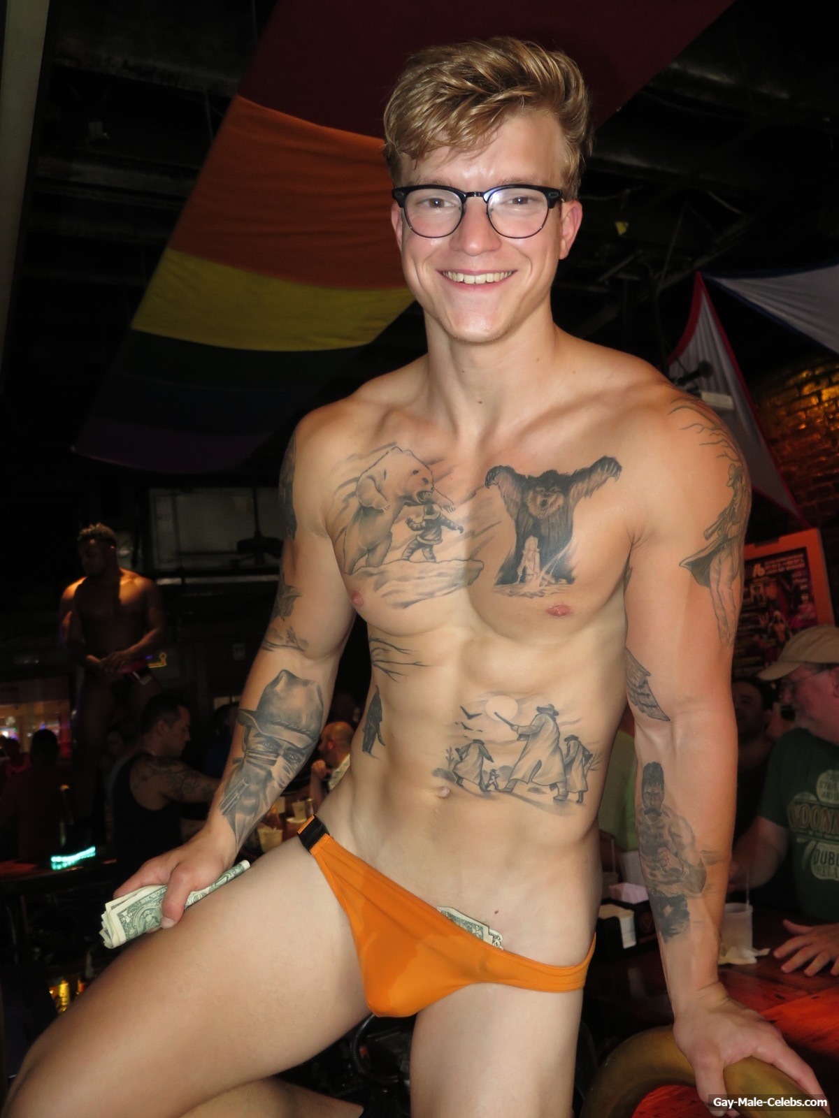Zach Bohmer Nude And Naughty Underwear Photos