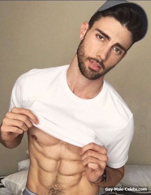 YouTube Star Travis Bryant Nude And Naughty Photos