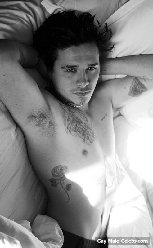 Brooklyn Beckham Shirtless And Sexy Selfie Photos