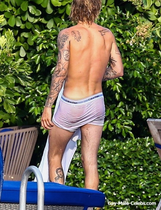 Justin Bieber Flashing Tight Butt In Wet Underwear