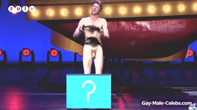 Trygve Wakenshaw Full Frontal Nude During ZULU Comedy Galla