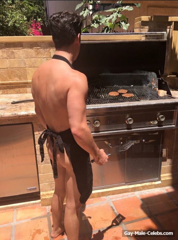 Actor Logan Henderson Nude Ass And Sexy Photos
