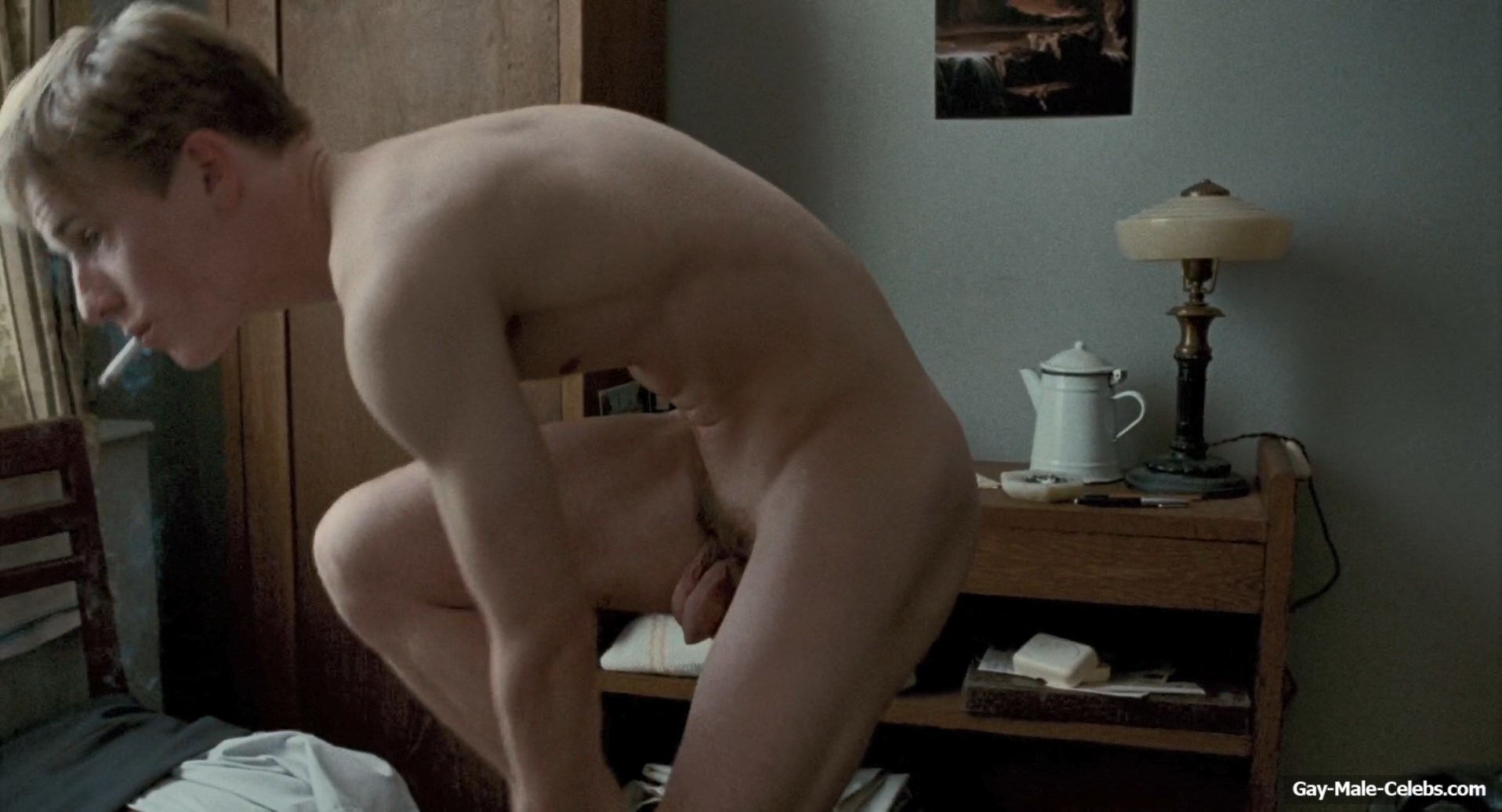 1916px x 1036px - Louis Hofmann Frontal Nude Scenes In The White Crow - Gay-Male ...