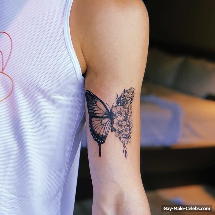 Shawn Mendes Looks Sexy With New Tattoo