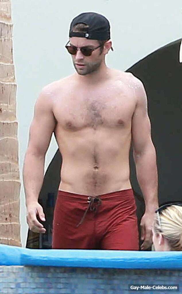 Chase Crawford Nude And Sexy Photos