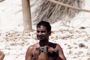 Aziz Ansari nude