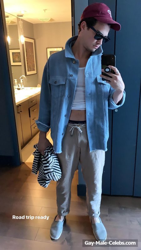 Gavin Leatherwood Shirtless And Huge Bulge Photos