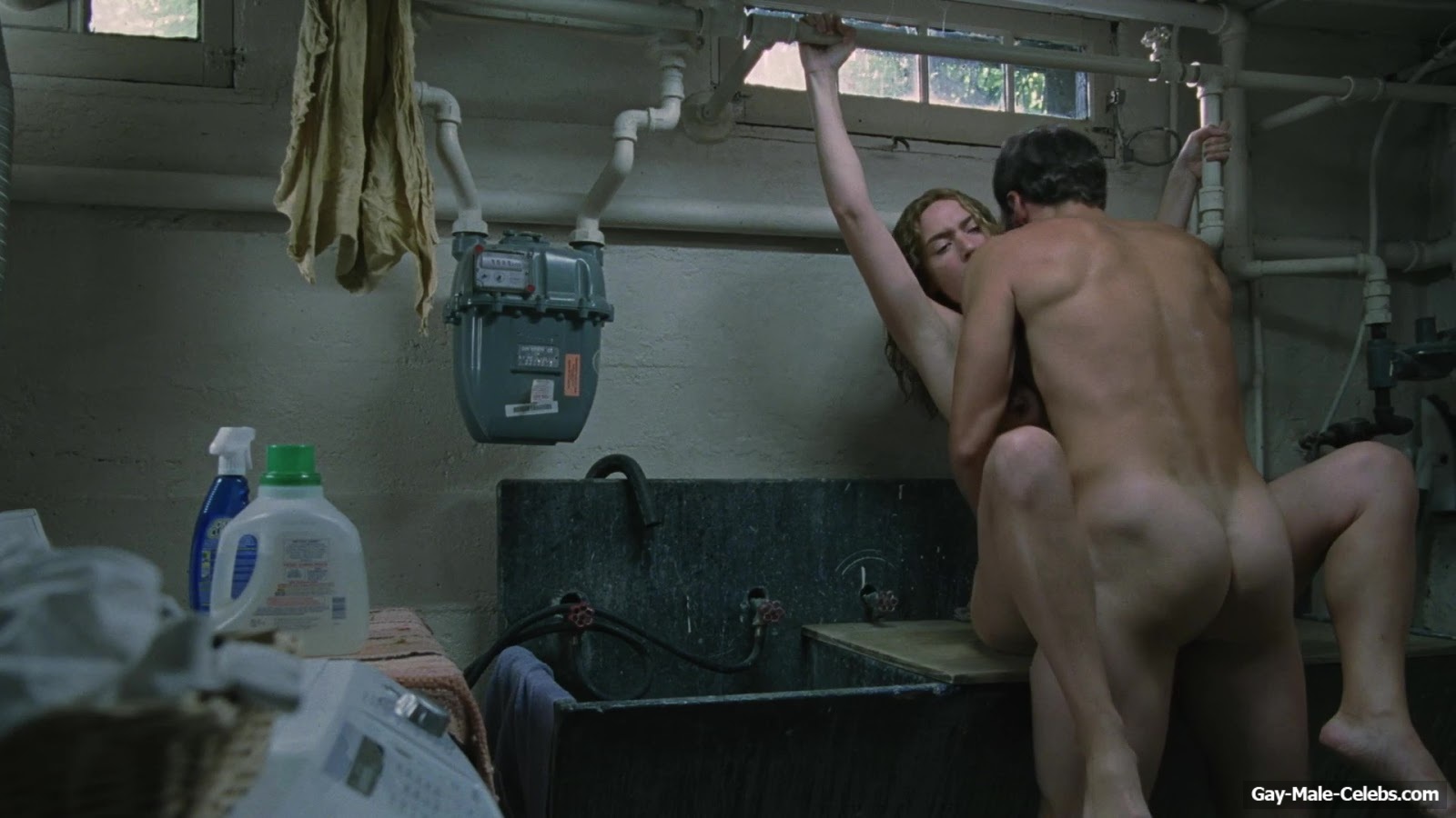 Patrick Wilson feels confident enough to appear nude in front of the camera...