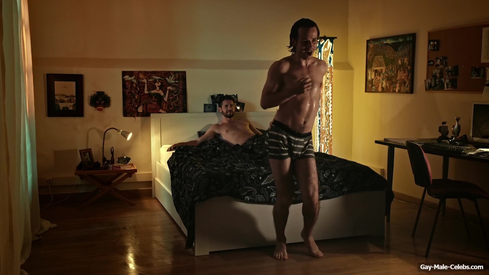 David Bocian Nude Striptease In Be Happy (2019)