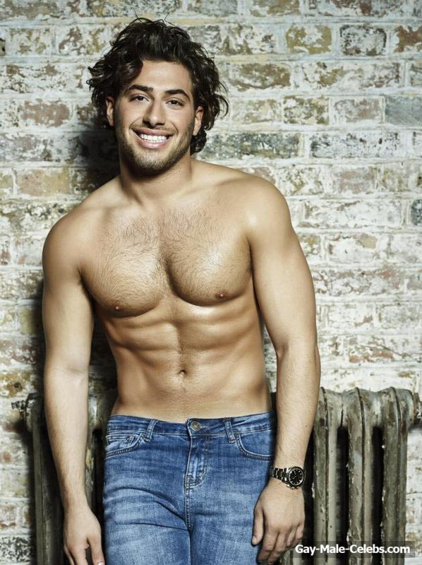 Kem Cetinay Nude And Sexy In Love Island