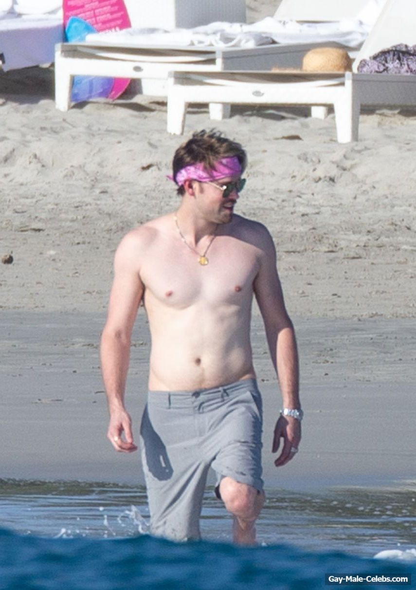 Chord Overstreet Shirtless Sexy Beach Photos