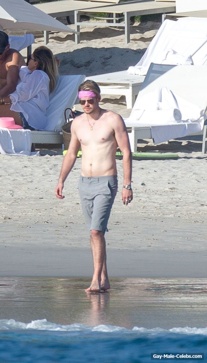 Chord Overstreet Shirtless Sexy Beach Photos