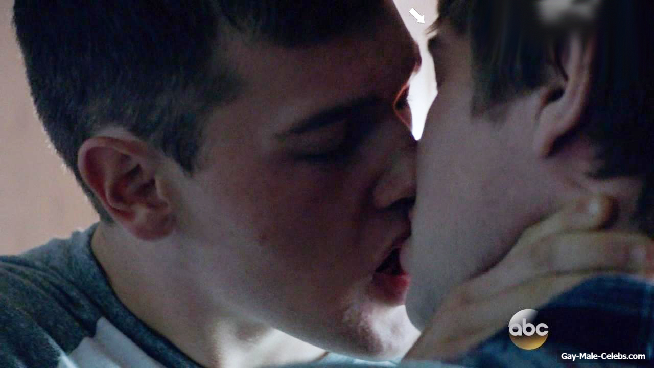 Connor Jessup Nude And Gay Sex Scenes