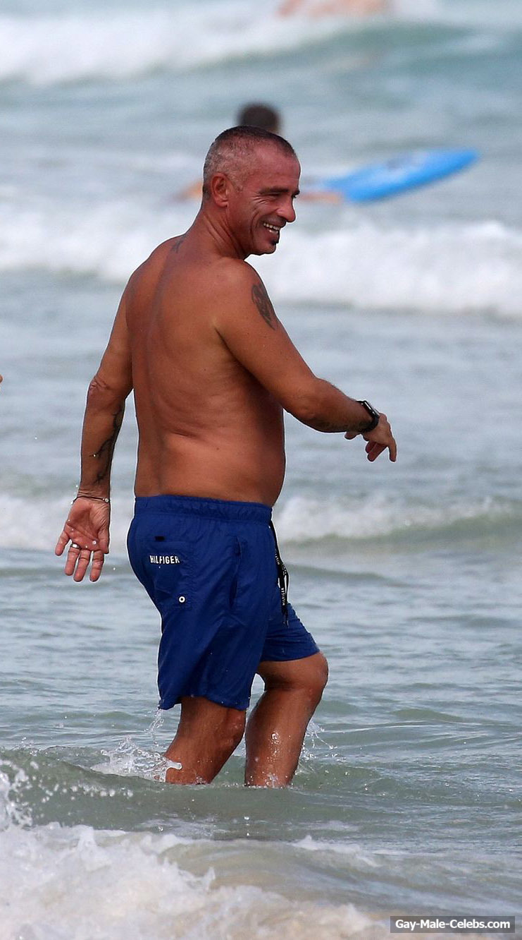 Eros Ramazzotti Shirtless And Huge Bulge Pics