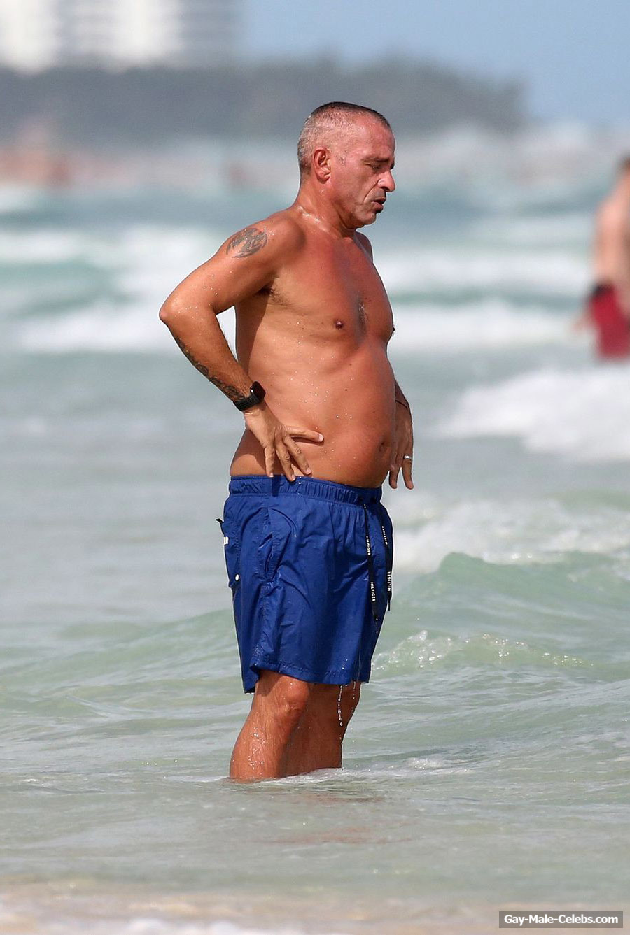 Eros Ramazzotti Shirtless And Huge Bulge Pics