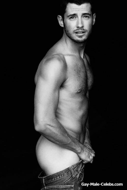 Julian Morris Nude And Sexy Photos