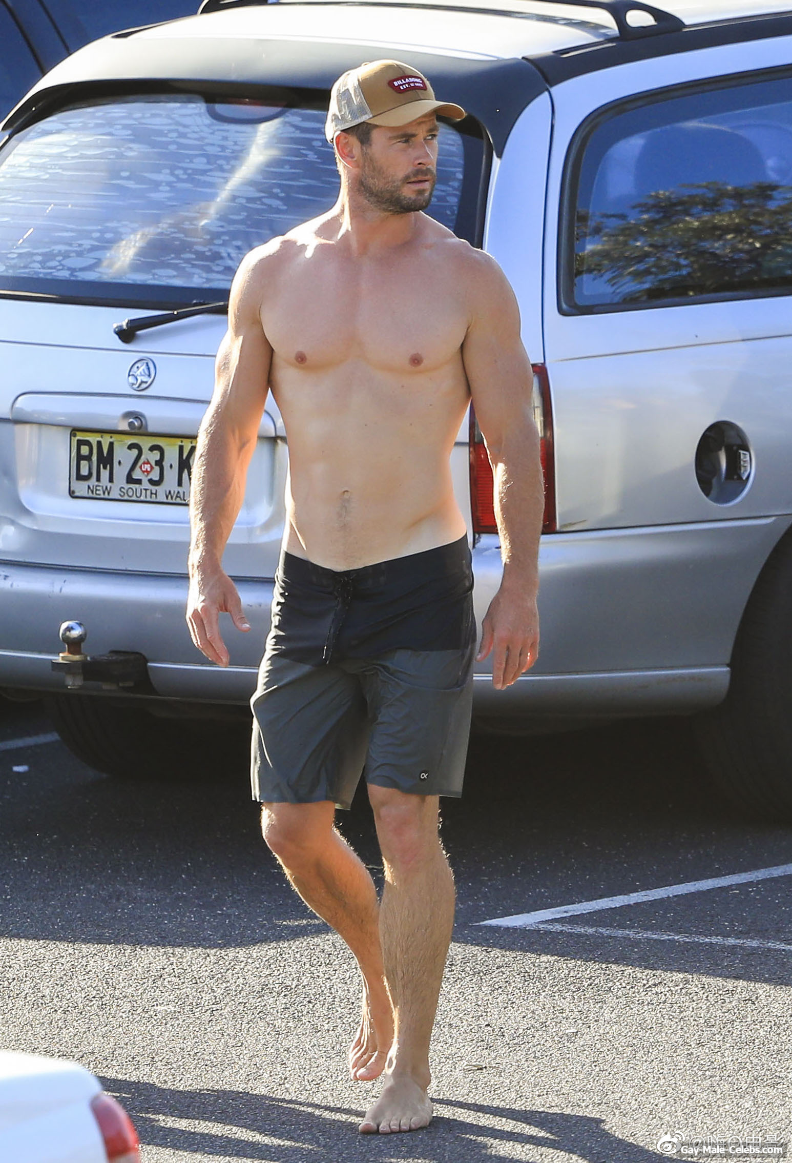 Chris Hemsworth Sexy New Beach Photos