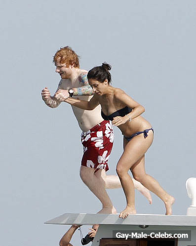 Ed Sheeran Shirtless And Bulge Photos