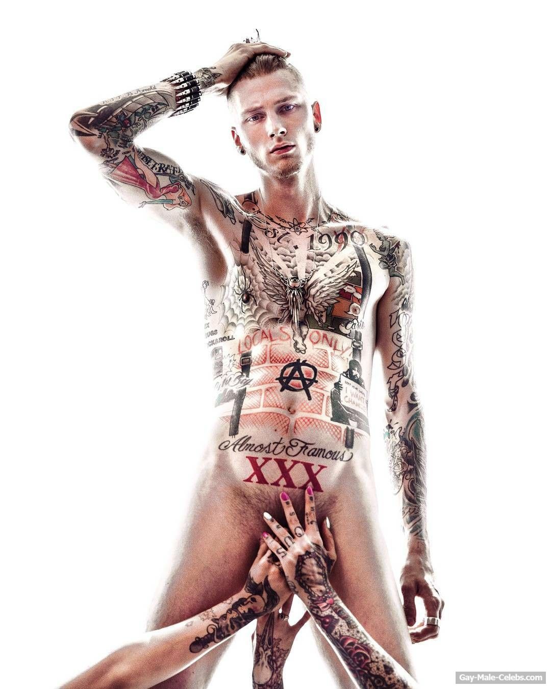 Machine Gun Kelly Nude And Huge Bulgy Photos