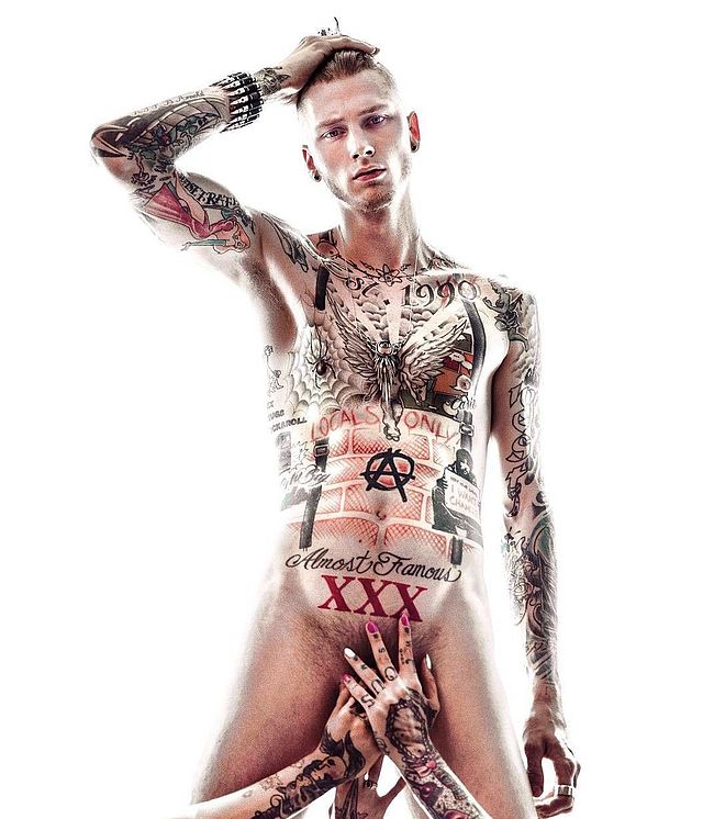 Machine Gun Kelly penis