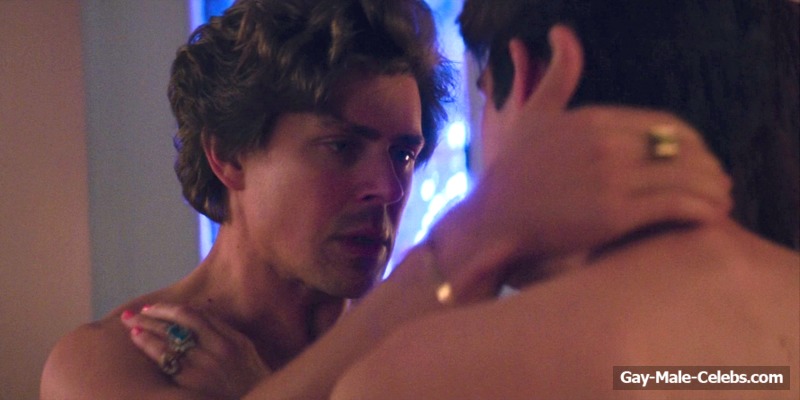 Chris Lowell Nude Threesome Sex Scene From Glow