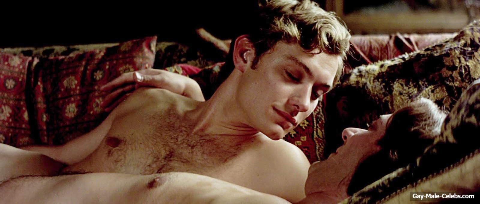 Jude Law Nude And Hot Gay Sex in Wilde