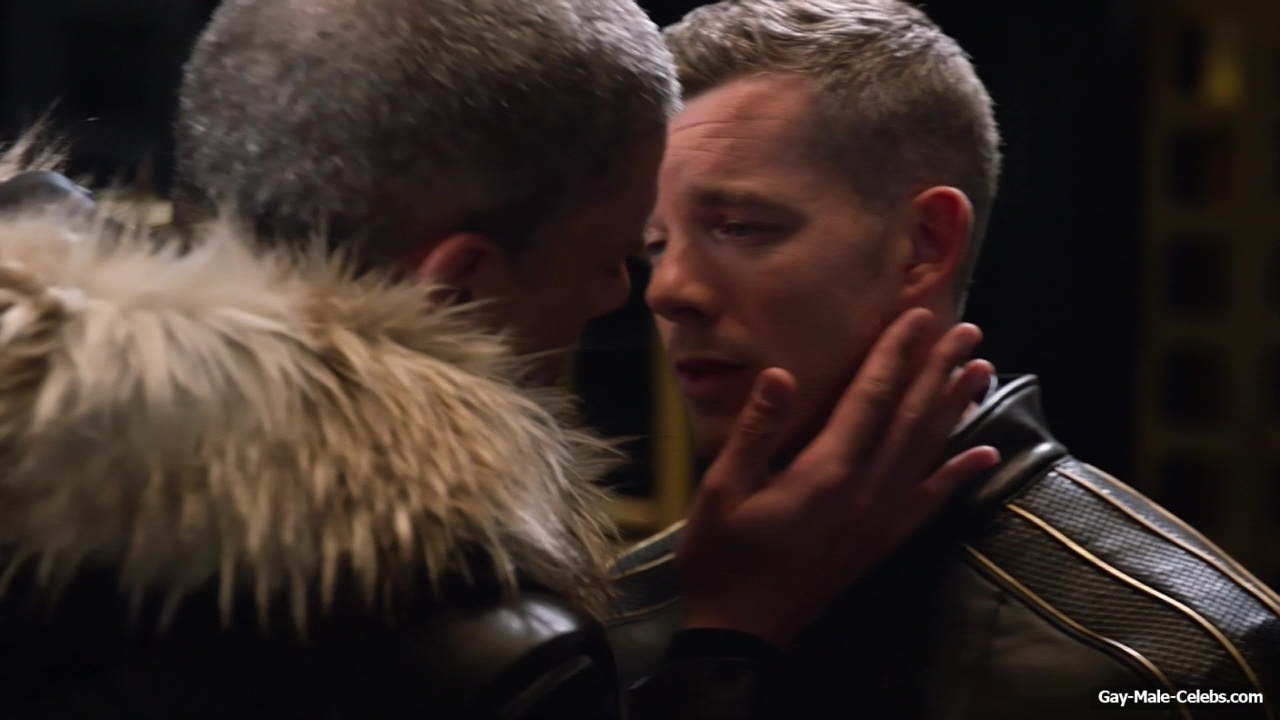 Wentworth Miller Nude Ass &amp; Hot Gay Kiss Video