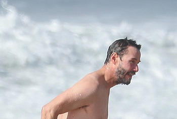 Keanu Reeves shirtless beach