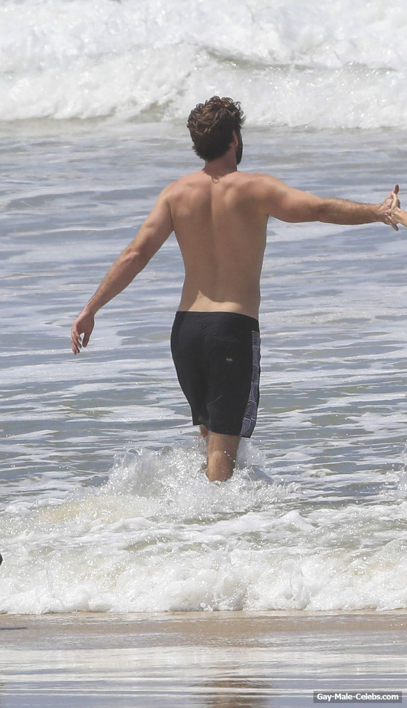Liam Hemsworth Looks Hot Shirtless On A Beach