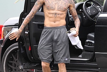 Chris Brown bulge pics