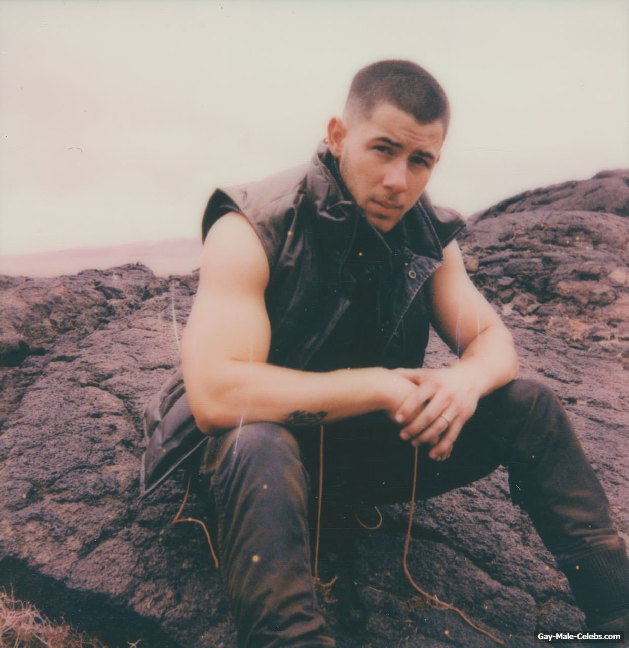 Nick Jonas Shirtless And Sexy In Spaceman