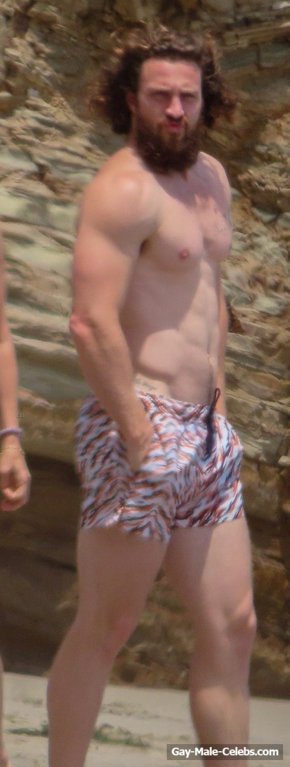 Aaron Johnson Shirtless Muscle Body On A Beach