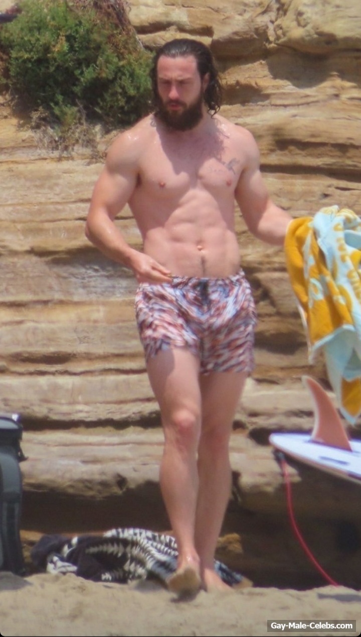 Aaron Johnson Shirtless Muscle Body On A Beach