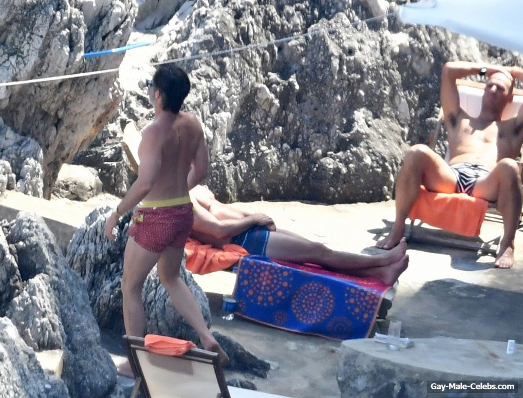 Chris Pine Sunbathing Shirtless With Friends