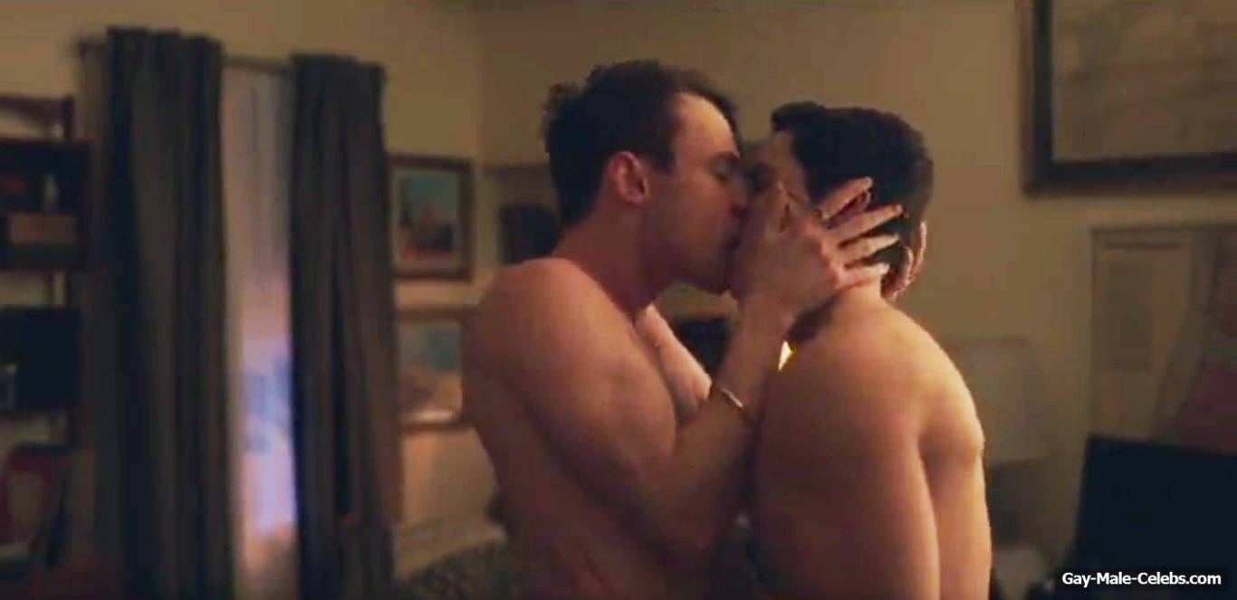 Thomas Doherty Rough Doggy Gay Sex from Gossip Girl