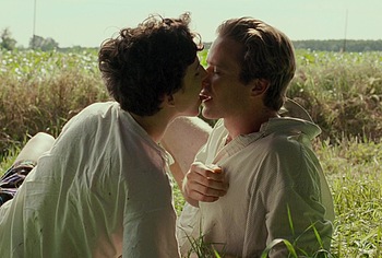 Timothee Chalamet gay kiss