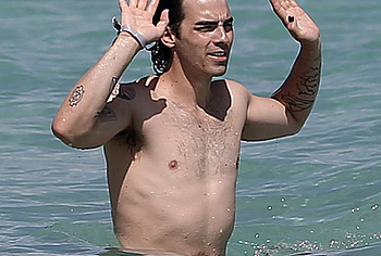 Joe Jonas naked
