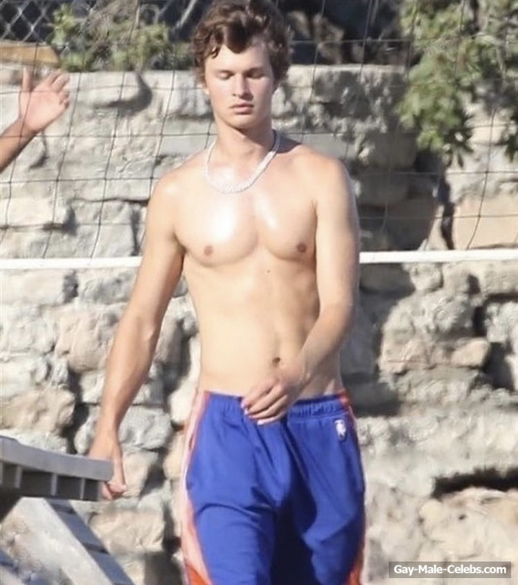 Ansel Elgort Nude And Great Bulge Photos