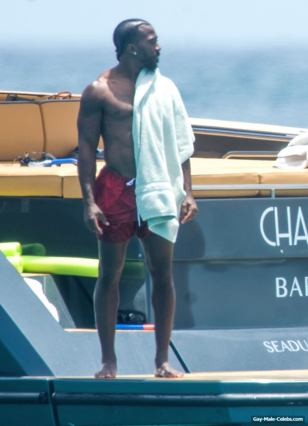 Tyrod Taylor Paparazzi Shirtless Yacht Photos