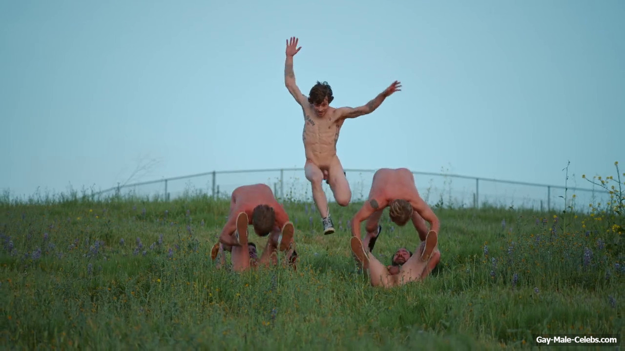 Steve-O and Chris Pontius Frontal Nude in Jackass 4.5