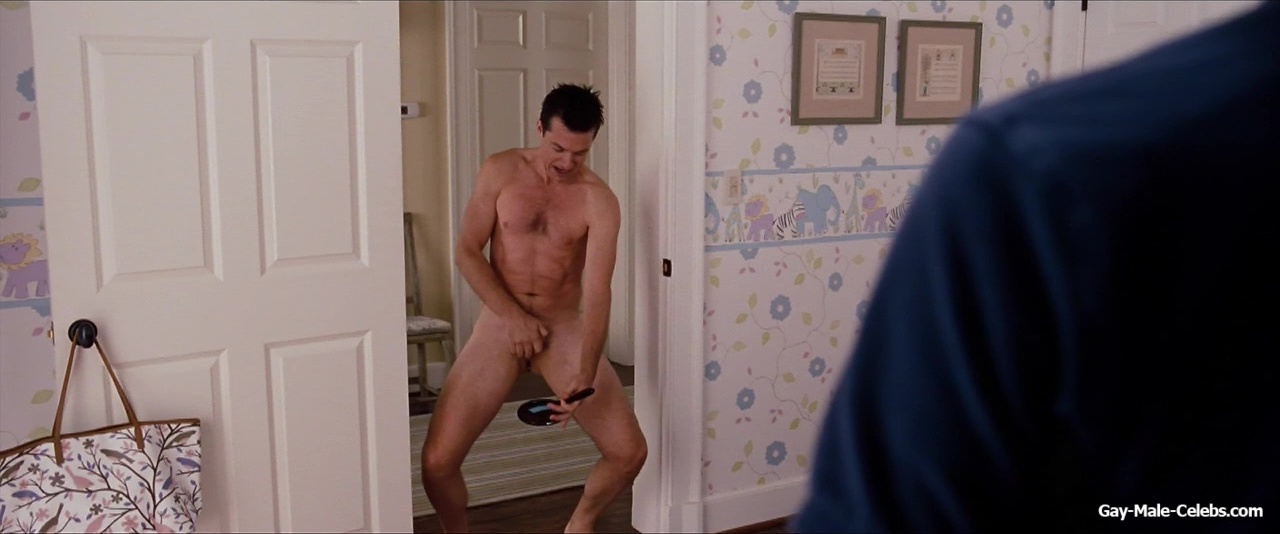 Jason Bateman Nude And Sexy in The Change Up