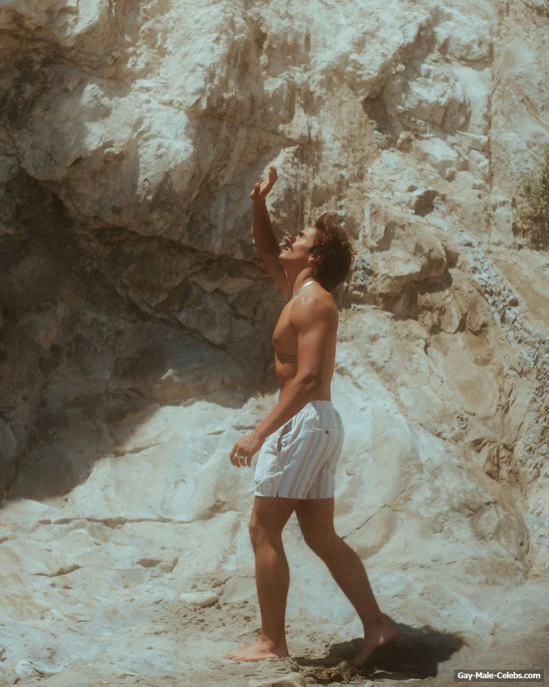Michael Cimino Posing Shirtless And Sexy For IG