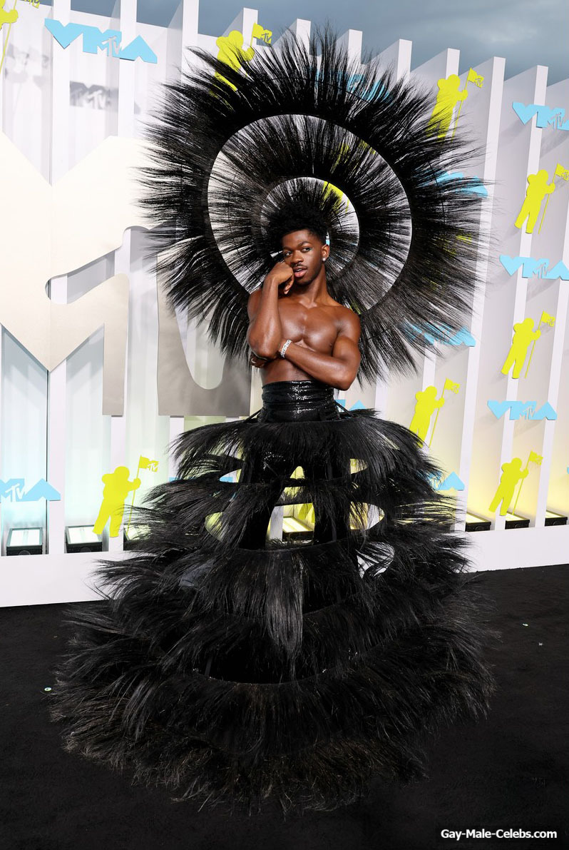 Lil Nas X Posing Shirtless at MTV VMAs 2022