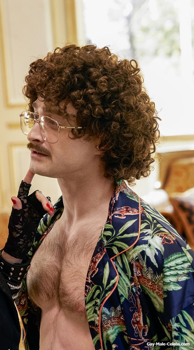 Daniel Radcliffe Shirtless &amp; Sexy in Weird: The Al Yankovic Story